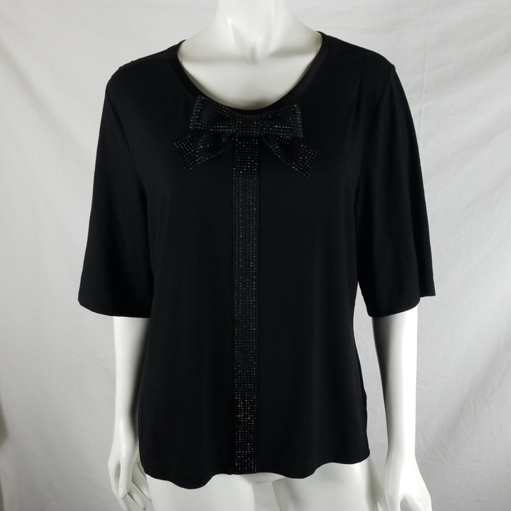 St. John Jersey T-Shirt  Top with Sequin Bow !